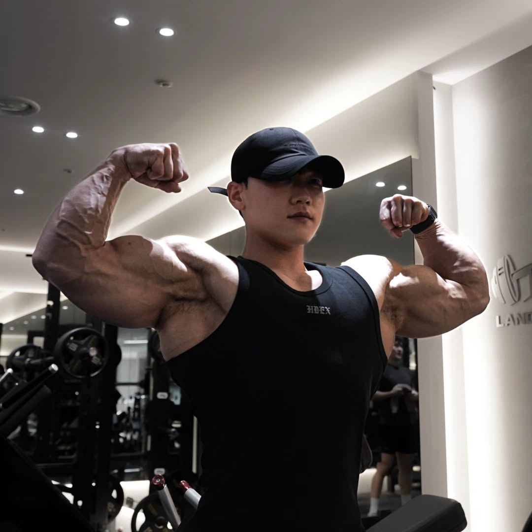 조신현 선수 착용샷 3